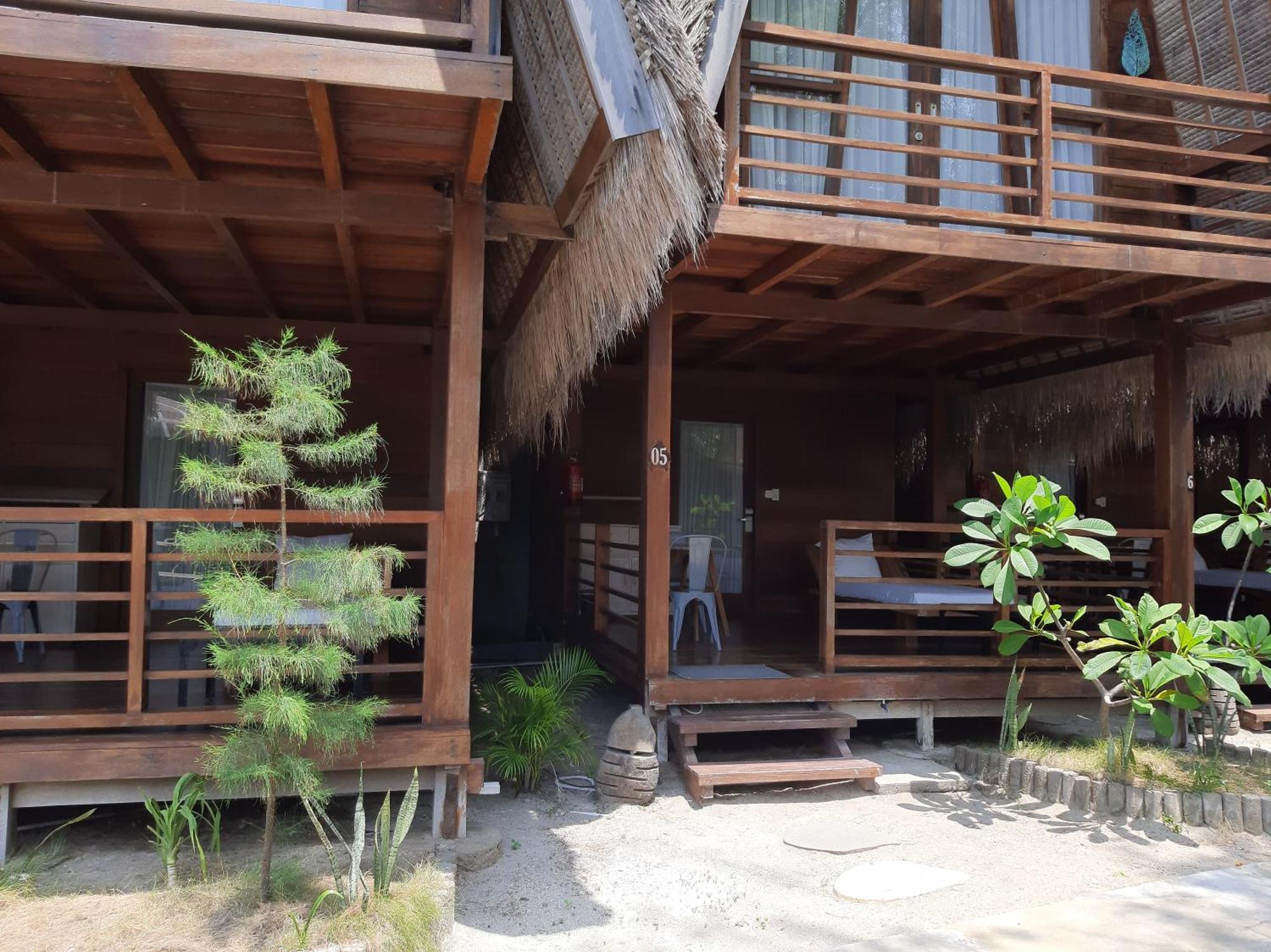 Mola2 Resort Gili Air Exterior photo