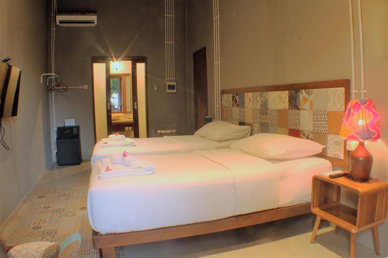 Mola2 Resort Gili Air Exterior photo